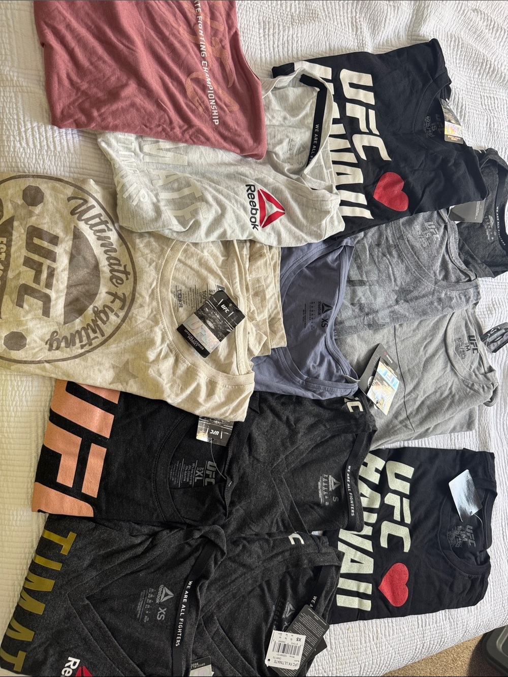 Women’s UFC shirts variety of size all new (13)